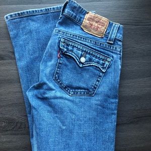 Levi’s 542 jeans